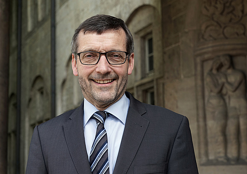 Prof. Walter Rosenthal is University Manager of the Year 2022. (Picture: Jan-Peter Kasper, University of Jena)