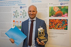 In April 2019, Brose received the Thuringian Research Prize for outstanding basic research. (picture: Myriam Hirt).