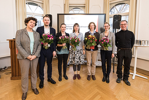 Bettina Ohse (third from right) received the PhD Award 2018 of Leipzig University (photo: Christian Hüller)
