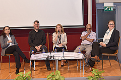 Anett Richter (rechts) beim deutsch-indischen Symposium zum Thema Wissenschaftskommunikation (Foto: Deutsche Botschaft Neu-Delhi)