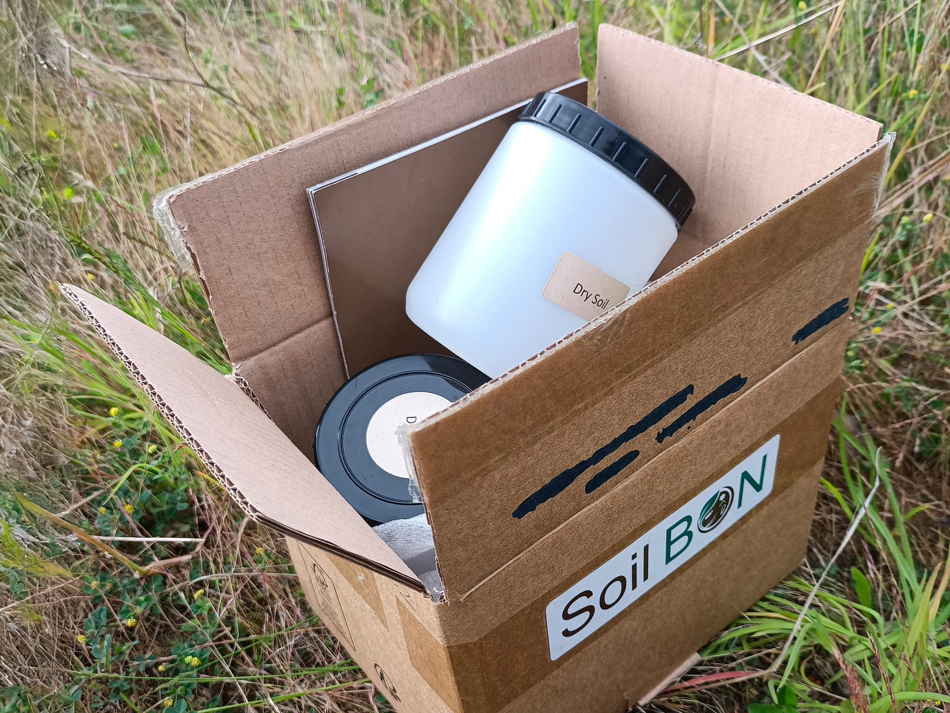 idiv-An open cardboard box labeled