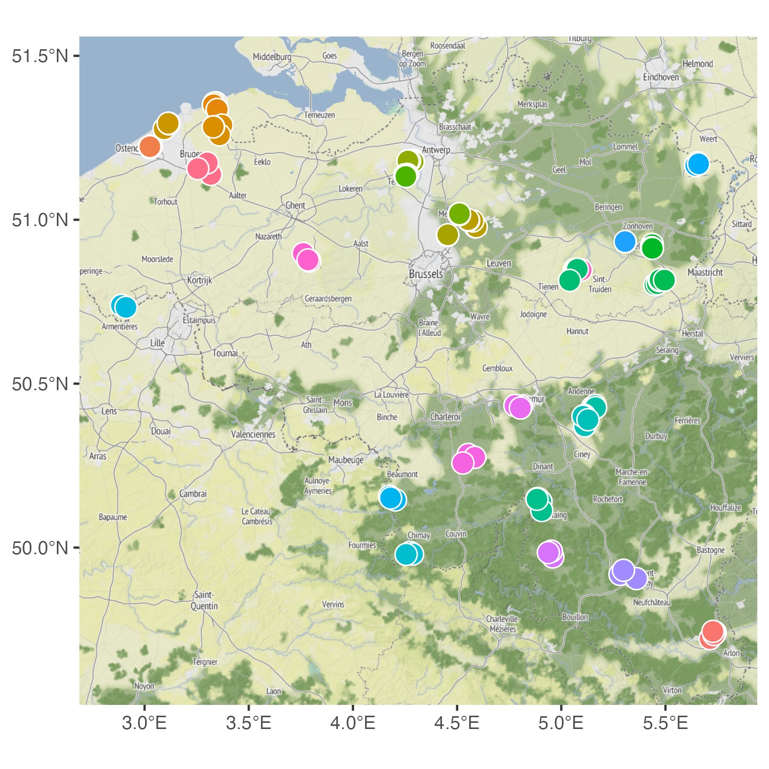 idiv-Map of Belgium with clusters of field sites in labelled in many different colours.